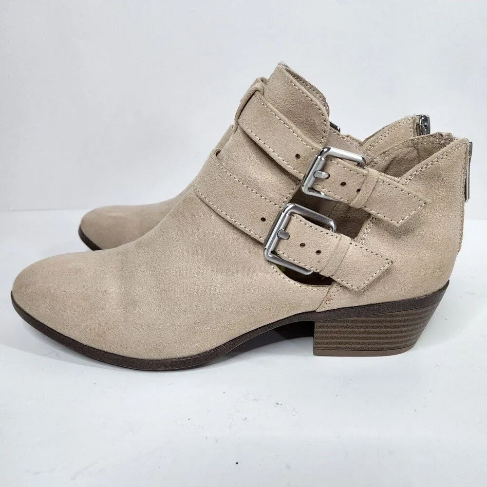 Francesca's Portia Buckle Faux Suede Ankle Booties size 7 Fall Boho - Picture 3 of 8